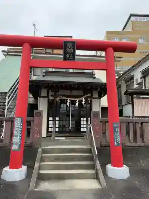 泉神社の{uncategorized: "未分類", other: "その他", undefined: "問題あり", building: "その他建物", grave: "お墓", sacred_gate: "鳥居", guardian: "狛犬", statue: "像", buddha: "仏像", history: "歴史", nature: "自然", garden: "庭園", animal: "動物", pagoda: "塔", temizu: "手水舎", mountain_gate: "山門・神門", sanctuary: "本殿・本堂", subordinate: "末社・摂社", art: "芸術", scenery: "景色", jizo: "地蔵", ema: "絵馬", goshuin: "御朱印", omikuji: "おみくじ", items: "授与品その他", amulet: "お守り", goshuincho: "御朱印帳", eats: "食事", festival: "お祭り", votive_dance: "神楽", shichigosan: "七五三参", wedding: "結婚式", experience: "体験その他", initially: "初詣", around: "周辺", anti_infection: "感染症対策"}