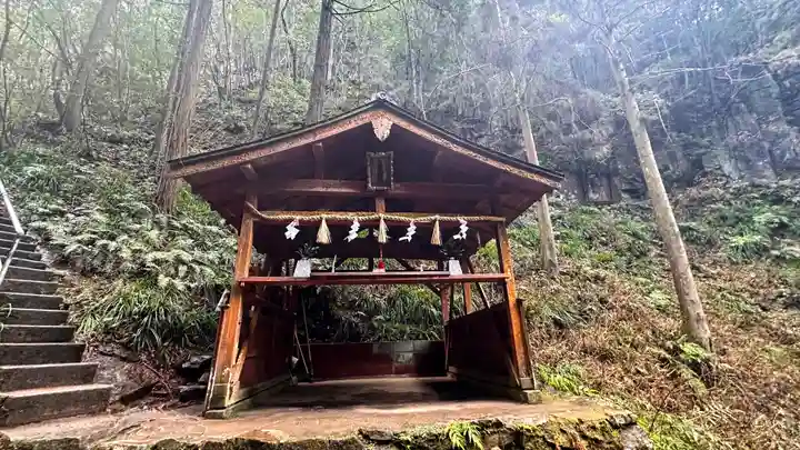 龍鎮神社(奈良県)