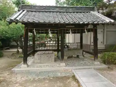 西條神社の手水舎