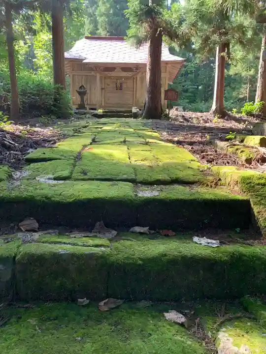 神明神社の本殿・本堂