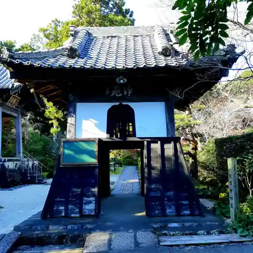 龍潭寺の山門・神門