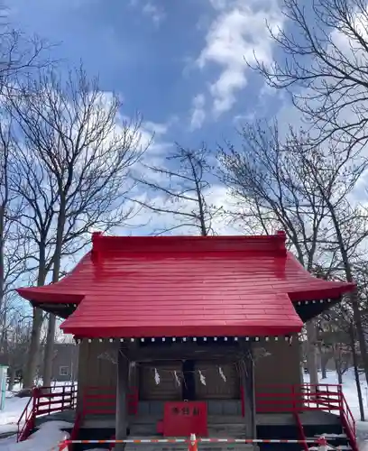 山本稲荷神社の本殿