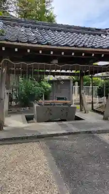 熊野三社の{uncategorized: "未分類", other: "その他", undefined: "問題あり", building: "その他建物", grave: "お墓", sacred_gate: "鳥居", guardian: "狛犬", statue: "像", buddha: "仏像", history: "歴史", nature: "自然", garden: "庭園", animal: "動物", pagoda: "塔", temizu: "手水舎", mountain_gate: "山門・神門", sanctuary: "本殿・本堂", subordinate: "末社・摂社", art: "芸術", scenery: "景色", jizo: "地蔵", ema: "絵馬", goshuin: "御朱印", omikuji: "おみくじ", items: "授与品その他", amulet: "お守り", goshuincho: "御朱印帳", eats: "食事", festival: "お祭り", votive_dance: "神楽", shichigosan: "七五三参", wedding: "結婚式", experience: "体験その他", initially: "初詣", around: "周辺", anti_infection: "感染症対策"}