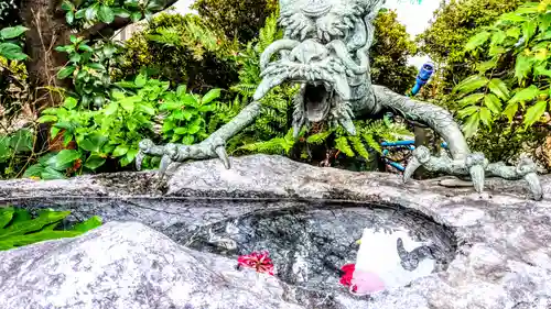 三輪神社の手水舎