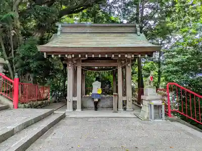 五社稲荷社の手水舎