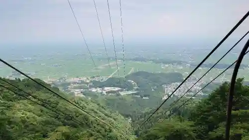 彌彦神社奥宮（御神廟）の景色