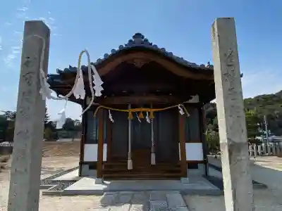今津天満宮の{uncategorized: "未分類", other: "その他", undefined: "問題あり", building: "その他建物", grave: "お墓", sacred_gate: "鳥居", guardian: "狛犬", statue: "像", buddha: "仏像", history: "歴史", nature: "自然", garden: "庭園", animal: "動物", pagoda: "塔", temizu: "手水舎", mountain_gate: "山門・神門", sanctuary: "本殿・本堂", subordinate: "末社・摂社", art: "芸術", scenery: "景色", jizo: "地蔵", ema: "絵馬", goshuin: "御朱印", omikuji: "おみくじ", items: "授与品その他", amulet: "お守り", goshuincho: "御朱印帳", eats: "食事", festival: "お祭り", votive_dance: "神楽", shichigosan: "七五三参", wedding: "結婚式", experience: "体験その他", initially: "初詣", around: "周辺", anti_infection: "感染症対策"}