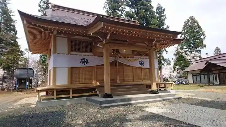 柏倉八幡神社の本殿・本堂