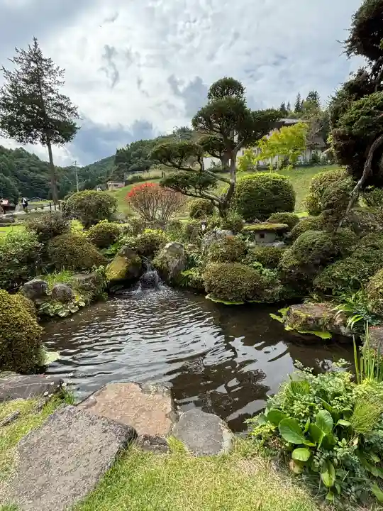 諏訪大社上社前宮(長野県)