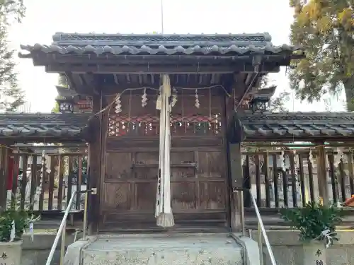 八幡社の{uncategorized: "未分類", other: "その他", undefined: "問題あり", building: "その他建物", grave: "お墓", sacred_gate: "鳥居", guardian: "狛犬", statue: "像", buddha: "仏像", history: "歴史", nature: "自然", garden: "庭園", animal: "動物", pagoda: "塔", temizu: "手水舎", mountain_gate: "山門・神門", sanctuary: "本殿・本堂", subordinate: "末社・摂社", art: "芸術", scenery: "景色", jizo: "地蔵", ema: "絵馬", goshuin: "御朱印", omikuji: "おみくじ", items: "授与品その他", amulet: "お守り", goshuincho: "御朱印帳", eats: "食事", festival: "お祭り", votive_dance: "神楽", shichigosan: "七五三参", wedding: "結婚式", experience: "体験その他", initially: "初詣", around: "周辺", anti_infection: "感染症対策"}