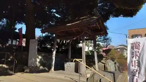 金ヶ作熊野神社の手水舎