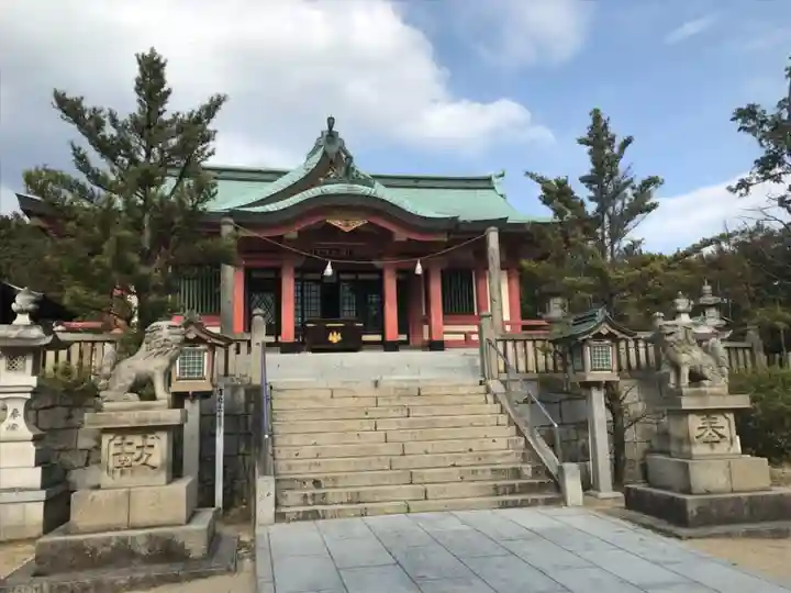 鴻八幡宮の本殿・本堂