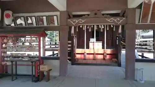 泊神社の本殿・本堂