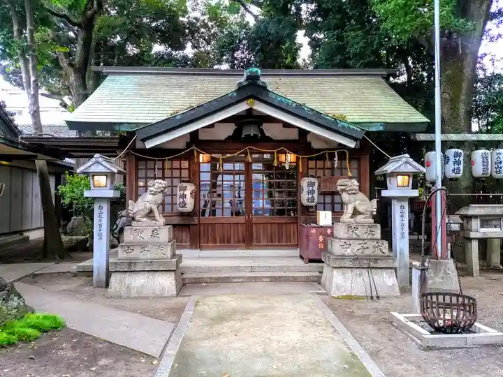 榊森白山社の本殿・本堂