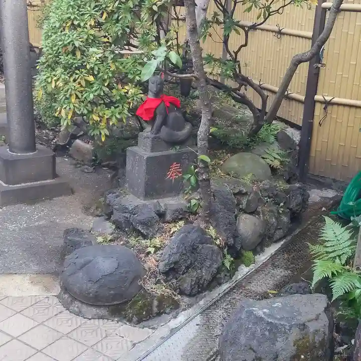 靍護稲荷神社の狛犬