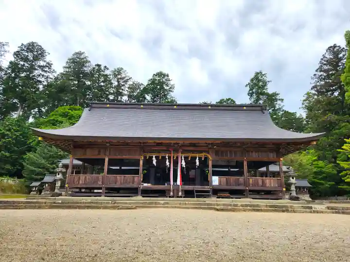 荒田神社の本殿・本堂