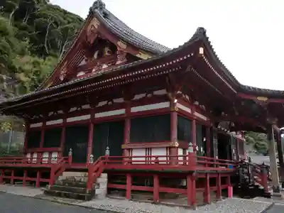 那古寺の本殿・本堂