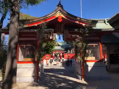 馬橋稲荷神社の山門・神門