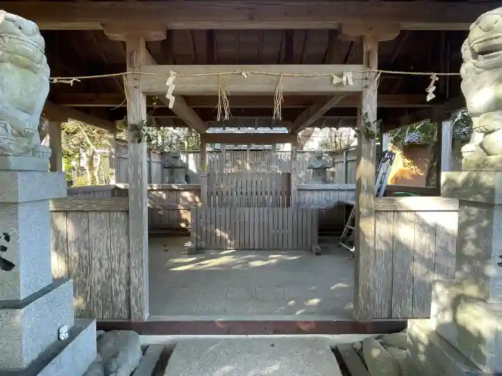 畠田神社の{uncategorized: "未分類", other: "その他", undefined: "問題あり", building: "その他建物", grave: "お墓", sacred_gate: "鳥居", guardian: "狛犬", statue: "像", buddha: "仏像", history: "歴史", nature: "自然", garden: "庭園", animal: "動物", pagoda: "塔", temizu: "手水舎", mountain_gate: "山門・神門", sanctuary: "本殿・本堂", subordinate: "末社・摂社", art: "芸術", scenery: "景色", jizo: "地蔵", ema: "絵馬", goshuin: "御朱印", omikuji: "おみくじ", items: "授与品その他", amulet: "お守り", goshuincho: "御朱印帳", eats: "食事", festival: "お祭り", votive_dance: "神楽", shichigosan: "七五三参", wedding: "結婚式", experience: "体験その他", initially: "初詣", around: "周辺", anti_infection: "感染症対策"}