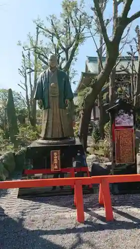 川崎大師（平間寺）の像