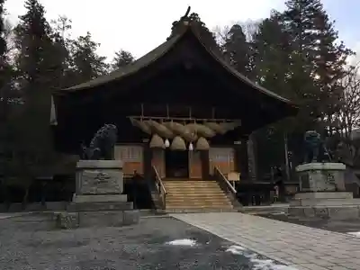 諏訪大社下社秋宮の本殿・本堂