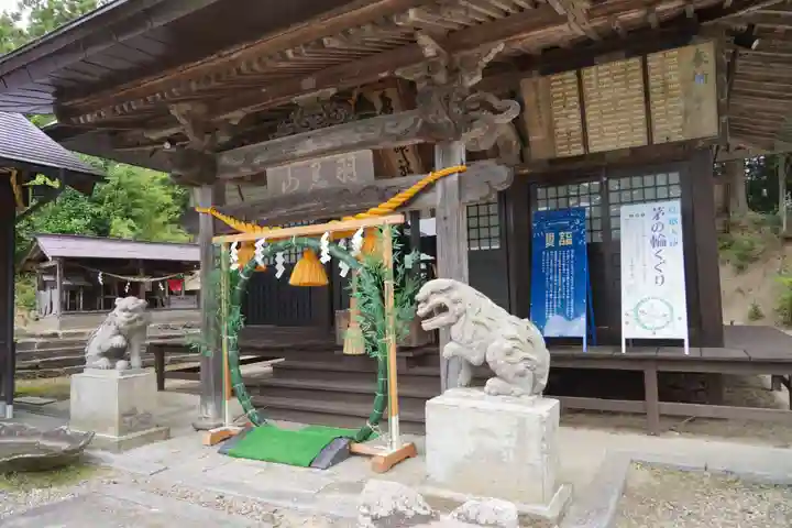 長屋神社の本殿・本堂