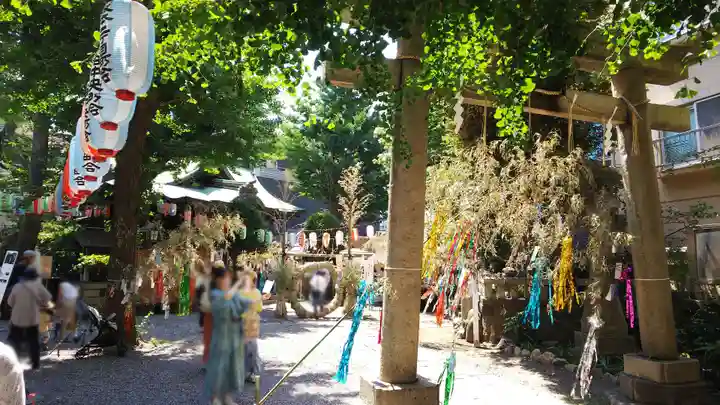 小野照崎神社の鳥居