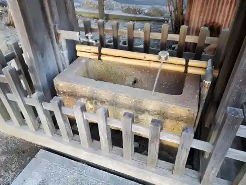 本郷神社の手水舎