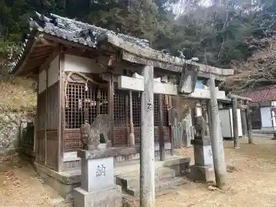 林田八幡神社の{uncategorized: "未分類", other: "その他", undefined: "問題あり", building: "その他建物", grave: "お墓", sacred_gate: "鳥居", guardian: "狛犬", statue: "像", buddha: "仏像", history: "歴史", nature: "自然", garden: "庭園", animal: "動物", pagoda: "塔", temizu: "手水舎", mountain_gate: "山門・神門", sanctuary: "本殿・本堂", subordinate: "末社・摂社", art: "芸術", scenery: "景色", jizo: "地蔵", ema: "絵馬", goshuin: "御朱印", omikuji: "おみくじ", items: "授与品その他", amulet: "お守り", goshuincho: "御朱印帳", eats: "食事", festival: "お祭り", votive_dance: "神楽", shichigosan: "七五三参", wedding: "結婚式", experience: "体験その他", initially: "初詣", around: "周辺", anti_infection: "感染症対策"}