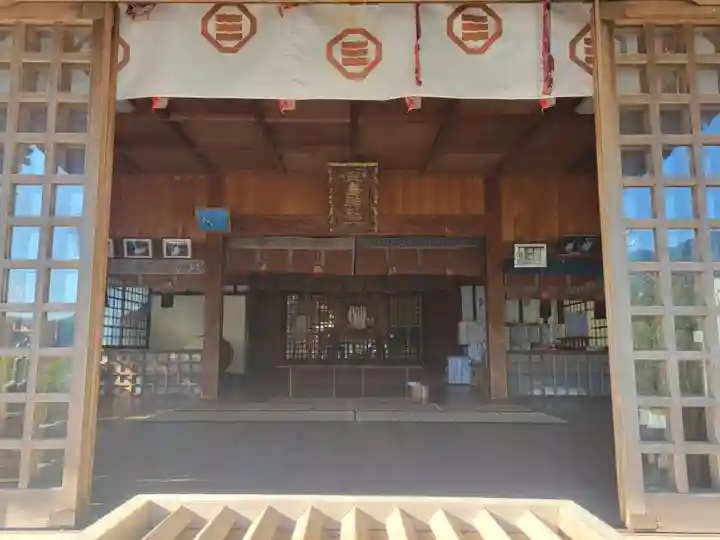 三島神社の本殿・本堂