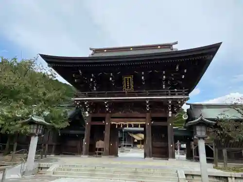 宮地嶽神社の山門