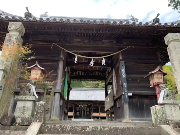 日吉神社の山門・神門