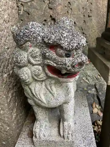 難波八阪神社の狛犬