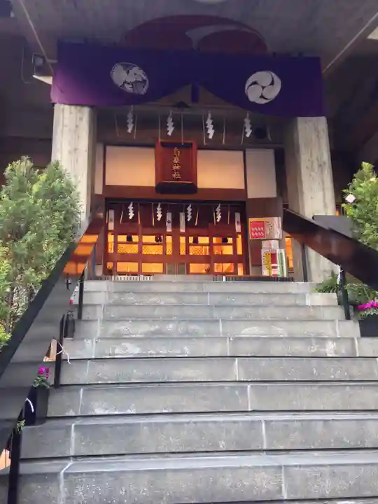 烏森神社の本殿・本堂