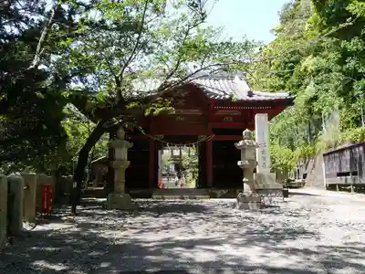 那古寺の山門・神門