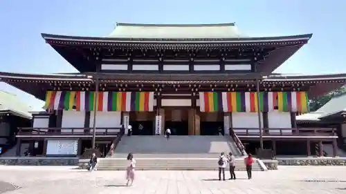 成田山新勝寺の本殿・本堂