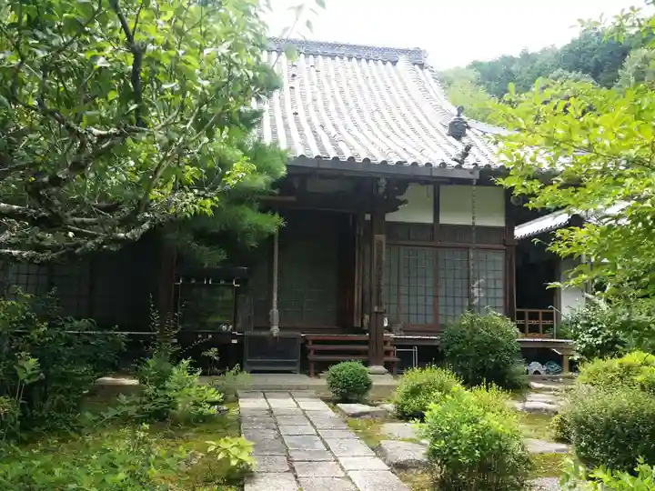 神藏寺の本殿・本堂