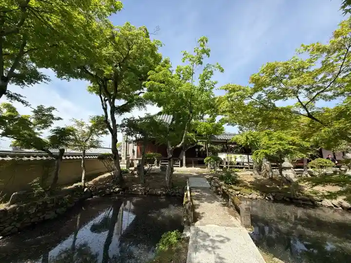 新薬師寺の{uncategorized: "未分類", other: "その他", undefined: "問題あり", building: "その他建物", grave: "お墓", sacred_gate: "鳥居", guardian: "狛犬", statue: "像", buddha: "仏像", history: "歴史", nature: "自然", garden: "庭園", animal: "動物", pagoda: "塔", temizu: "手水舎", mountain_gate: "山門・神門", sanctuary: "本殿・本堂", subordinate: "末社・摂社", art: "芸術", scenery: "景色", jizo: "地蔵", ema: "絵馬", goshuin: "御朱印", omikuji: "おみくじ", items: "授与品その他", amulet: "お守り", goshuincho: "御朱印帳", eats: "食事", festival: "お祭り", votive_dance: "神楽", shichigosan: "七五三参", wedding: "結婚式", experience: "体験その他", initially: "初詣", around: "周辺", anti_infection: "感染症対策"}