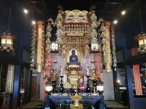 八事山 興正寺の本殿・本堂