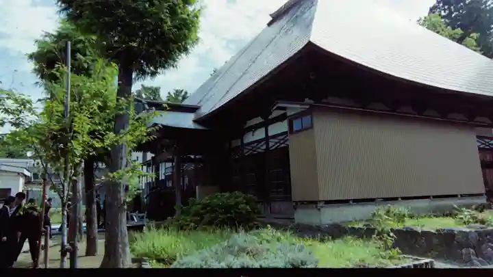 慈眼寺の本殿・本堂