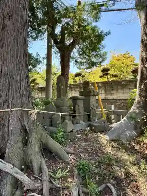 長島神社の{uncategorized: "未分類", other: "その他", undefined: "問題あり", building: "その他建物", grave: "お墓", sacred_gate: "鳥居", guardian: "狛犬", statue: "像", buddha: "仏像", history: "歴史", nature: "自然", garden: "庭園", animal: "動物", pagoda: "塔", temizu: "手水舎", mountain_gate: "山門・神門", sanctuary: "本殿・本堂", subordinate: "末社・摂社", art: "芸術", scenery: "景色", jizo: "地蔵", ema: "絵馬", goshuin: "御朱印", omikuji: "おみくじ", items: "授与品その他", amulet: "お守り", goshuincho: "御朱印帳", eats: "食事", festival: "お祭り", votive_dance: "神楽", shichigosan: "七五三参", wedding: "結婚式", experience: "体験その他", initially: "初詣", around: "周辺", anti_infection: "感染症対策"}
