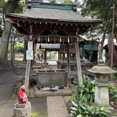 四本木稲荷神社の{uncategorized: "未分類", other: "その他", undefined: "問題あり", building: "その他建物", grave: "お墓", sacred_gate: "鳥居", guardian: "狛犬", statue: "像", buddha: "仏像", history: "歴史", nature: "自然", garden: "庭園", animal: "動物", pagoda: "塔", temizu: "手水舎", mountain_gate: "山門・神門", sanctuary: "本殿・本堂", subordinate: "末社・摂社", art: "芸術", scenery: "景色", jizo: "地蔵", ema: "絵馬", goshuin: "御朱印", omikuji: "おみくじ", items: "授与品その他", amulet: "お守り", goshuincho: "御朱印帳", eats: "食事", festival: "お祭り", votive_dance: "神楽", shichigosan: "七五三参", wedding: "結婚式", experience: "体験その他", initially: "初詣", around: "周辺", anti_infection: "感染症対策"}