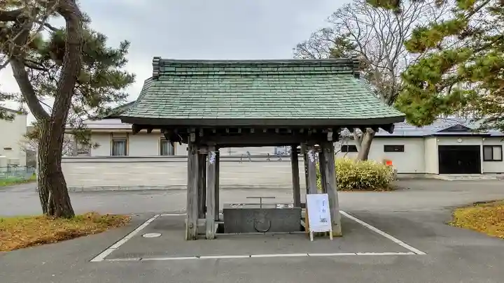 亀田八幡宮の手水舎