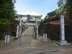 諏訪神社の鳥居