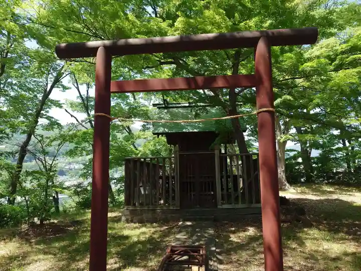 健御名方富命彦神別神社の末社・摂社