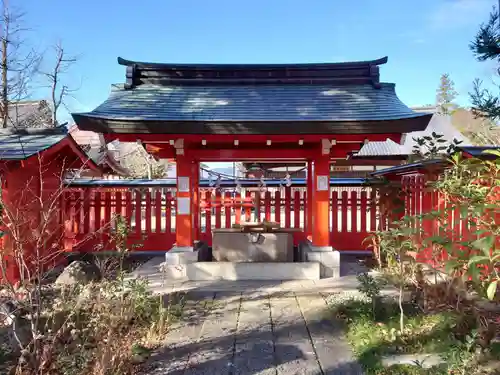生島足島神社の手水舎