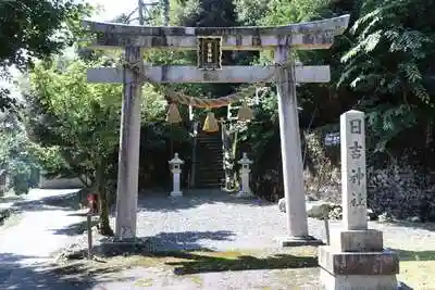 日吉神社（西浅井町月出）の鳥居