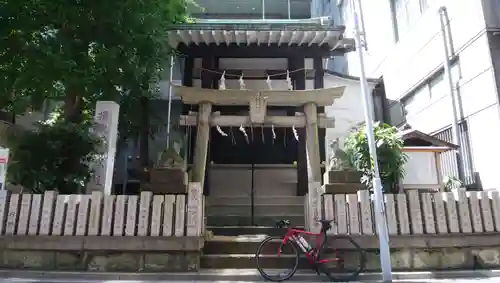 揖取稲荷神社の鳥居