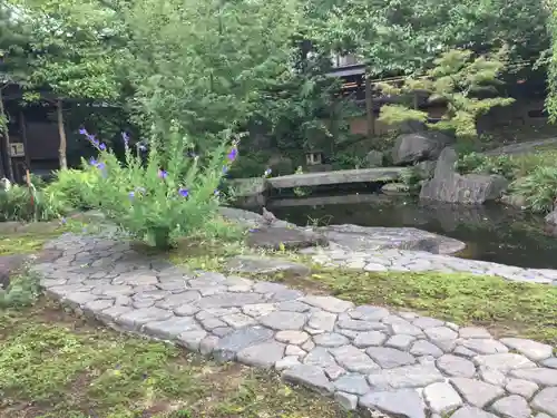 湯島天満宮の庭園