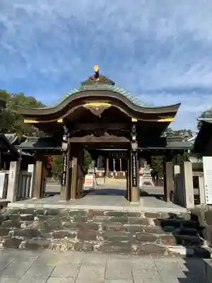 城山八幡宮の山門・神門